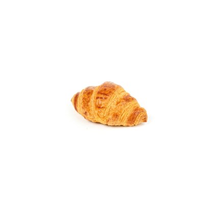 croissant dourado com camadas crocantes e curvadas em fundo branco
