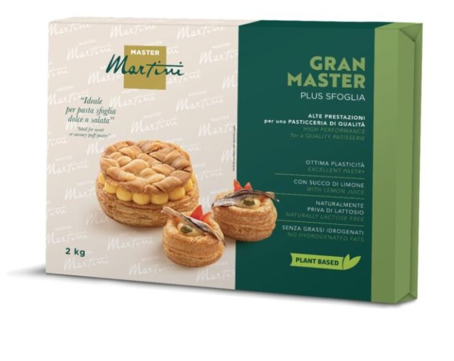 Caixa de massa folhada Master Martini Gran Master Plus Sfoglia 2kg com fotos de carolina e torta salgada.